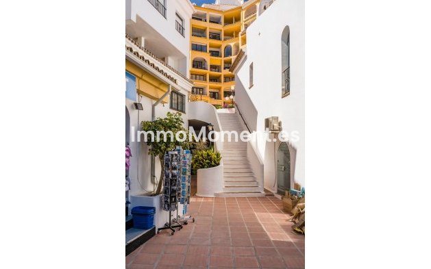 Resale - Apartment - Marbella - Puerto de Cabopino
