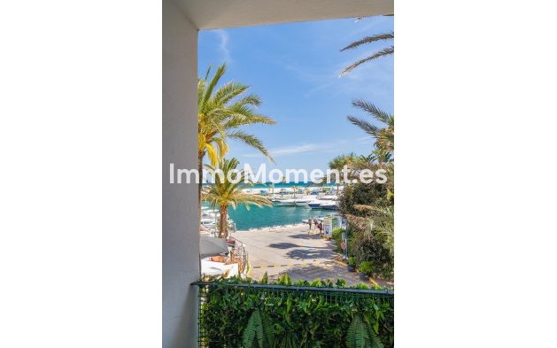 Resale - Apartment - Marbella - Puerto de Cabopino