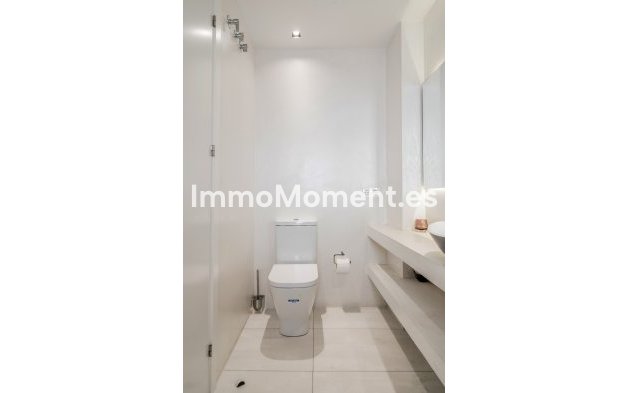 Resale - Apartment - Marbella - Puerto de Cabopino