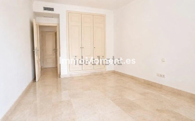Resale - Apartment - Marbella - Nagüeles