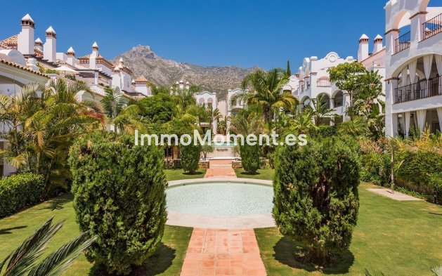 Resale - Apartment - Marbella - Nagüeles