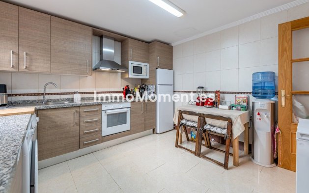 Resale - Townhouse - Inland  - Coín