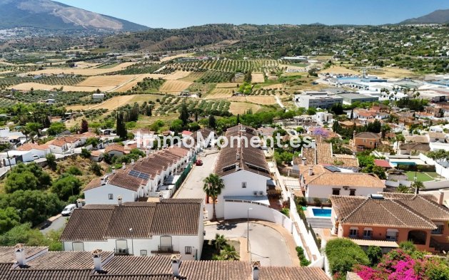Resale - Townhouse - Inland  - Coín