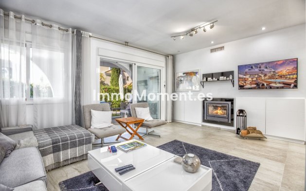 Resale - Detached villa - Marbella - Nueva Andalucía