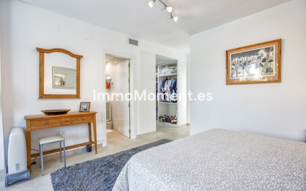 Resale - Detached villa - Marbella - Nueva Andalucía