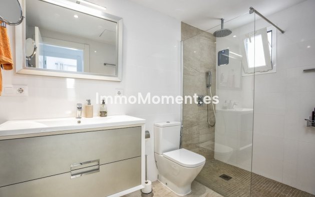 Resale - Detached villa - Marbella - Nueva Andalucía
