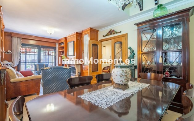 Resale - Detached villa - Inland  - Churriana