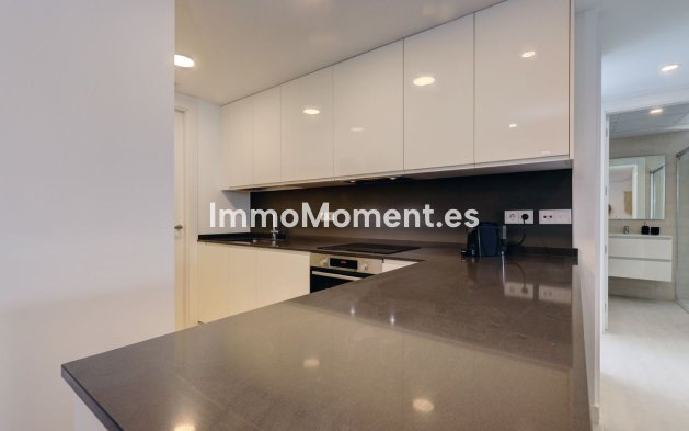 Wiederverkauf - Wohnung - Estepona  - Estepona Centro