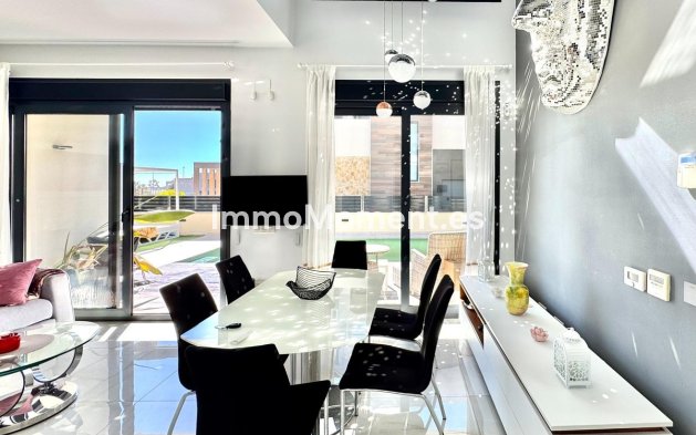 Wiederverkauf - Freistehende Villa - Orihuela - Cabo roig - La Zenia