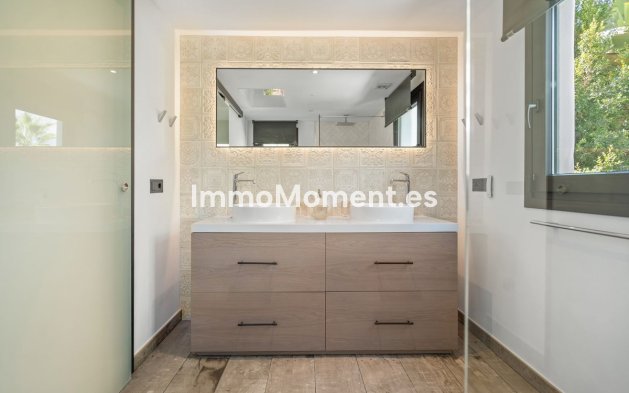 Reventa - Villa independiente - Marbella - Marbesa