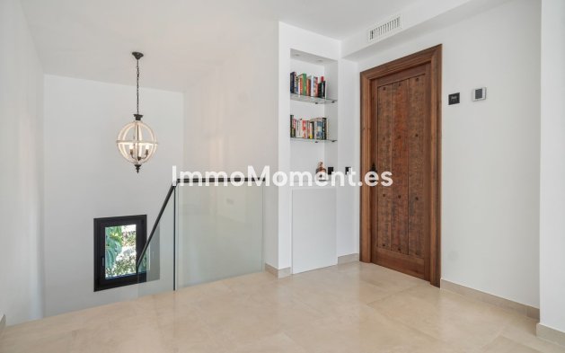 Reventa - Villa independiente - Marbella - Marbesa