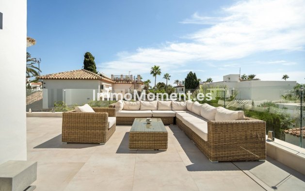 Reventa - Villa independiente - Marbella - Marbesa