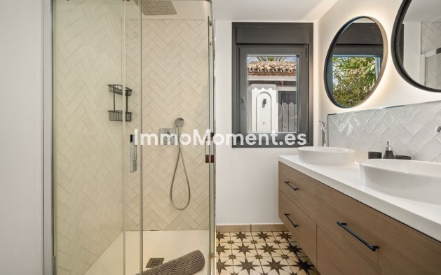 Reventa - Villa independiente - Marbella - Marbesa