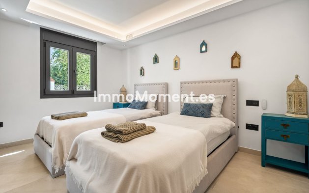 Reventa - Villa independiente - Marbella - Marbesa