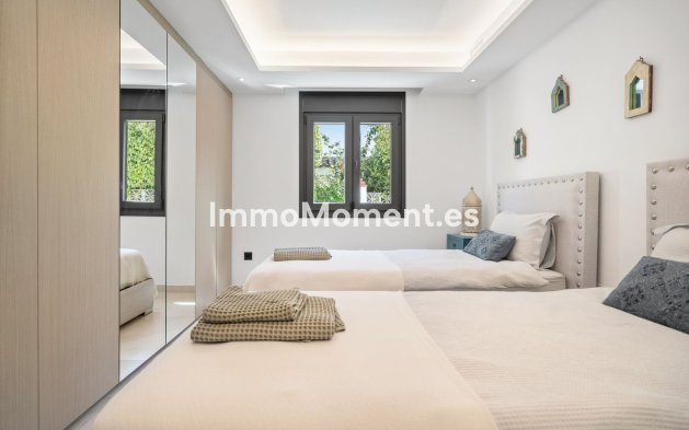 Reventa - Villa independiente - Marbella - Marbesa