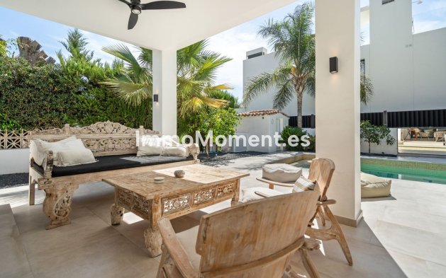 Reventa - Villa independiente - Marbella - Marbesa