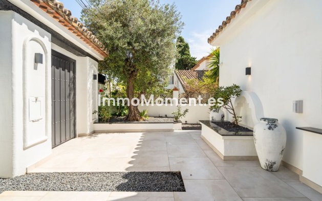 Reventa - Villa independiente - Marbella - Marbesa