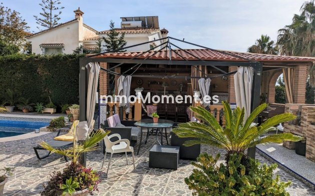 Wiederverkauf - Freistehende Villa - Benalmadena - Benalmadena Centro
