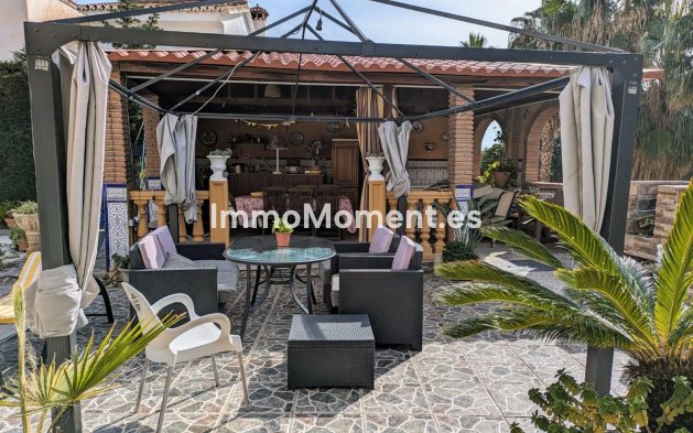 Wiederverkauf - Freistehende Villa - Benalmadena - Benalmadena Centro