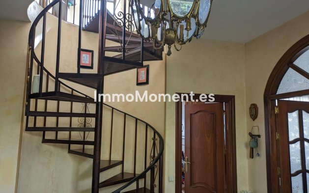 Wiederverkauf - Freistehende Villa - Benalmadena - Benalmadena Centro