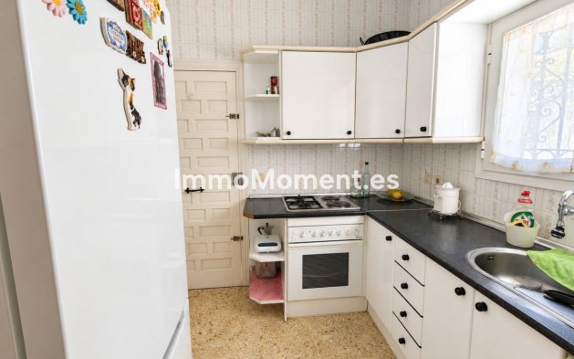 Resale - Detached villa - Manilva - La Duquesa