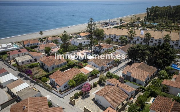 Resale - Detached villa - Manilva - La Duquesa