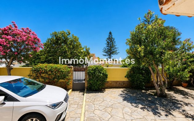 Resale - Detached villa - Manilva - La Duquesa