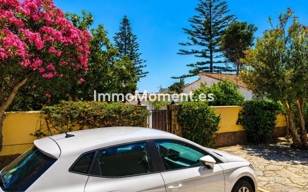 Resale - Detached villa - Manilva - La Duquesa