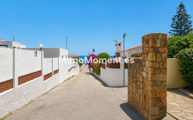 Resale - Detached villa - Manilva - La Duquesa
