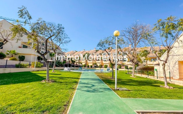 Resale - Apartment - Orihuela - Campoamor