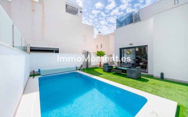 Wiederverkauf - Freistehende Villa - Torrevieja - Torrevieja Centro