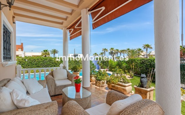 Wiederverkauf - Freistehende Villa - Torrevieja - La Mata