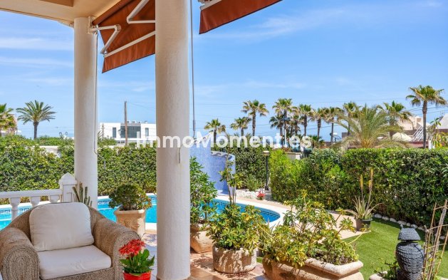 Wiederverkauf - Freistehende Villa - Torrevieja - La Mata
