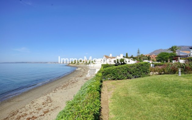 Reventa - Villa independiente - Estepona  - Estepona Centro