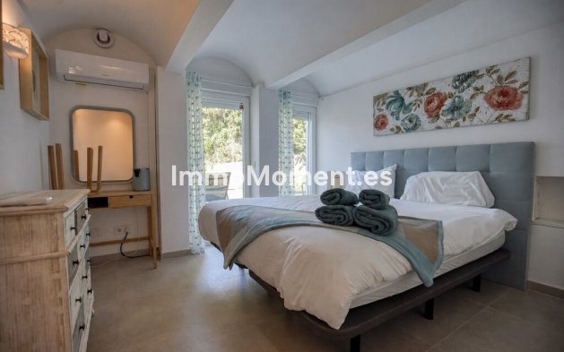 Reventa - Villa independiente - Estepona  - Estepona Centro