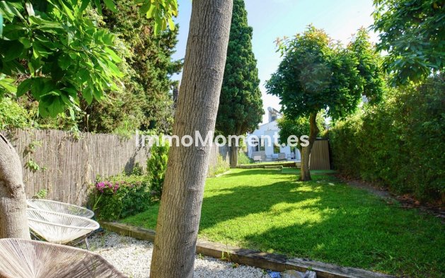 Reventa - Villa independiente - Estepona  - Estepona Centro