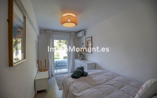 Reventa - Villa independiente - Estepona  - Estepona Centro