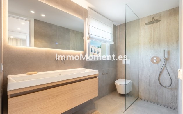 Resale - Apartment - Benahavís - Benahavís Centro
