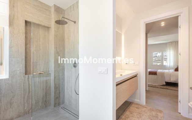 Resale - Apartment - Benahavís - Benahavís Centro