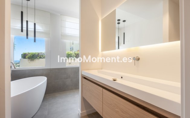 Resale - Apartment - Benahavís - Benahavís Centro