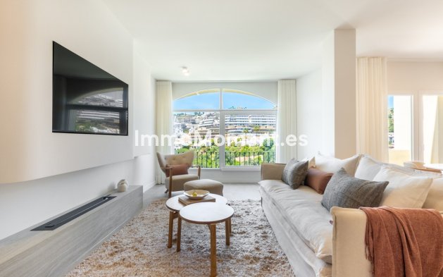 Resale - Apartment - Benahavís - Benahavís Centro