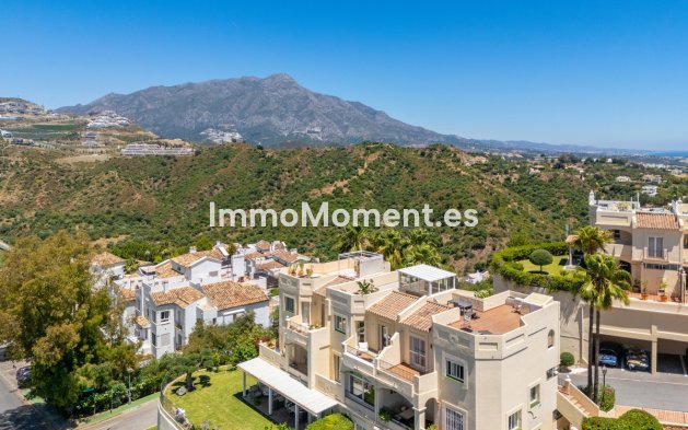 Resale - Apartment - Benahavís - Benahavís Centro