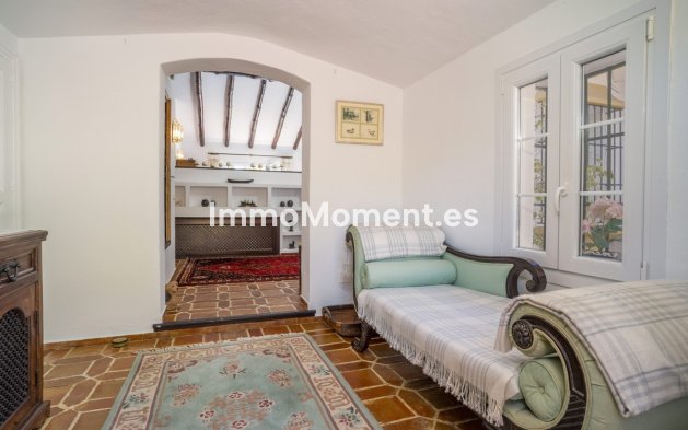 Wiederverkauf - Freistehende Villa - Marbella - Guadalmina Alta