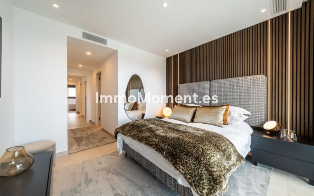 Resale - Apartment - Fuengirola - Carvajal