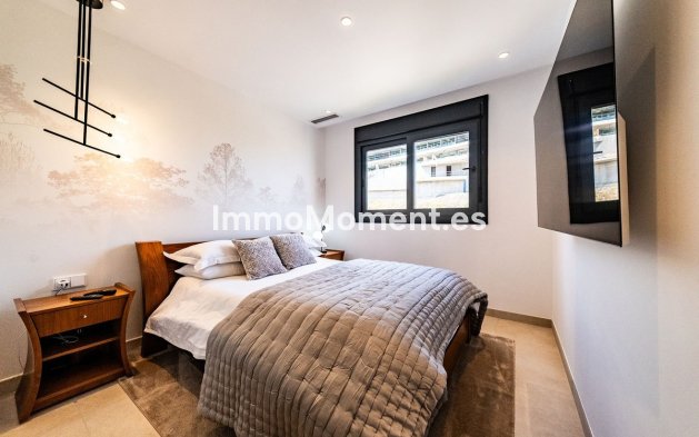 Resale - Apartment - Fuengirola - Carvajal