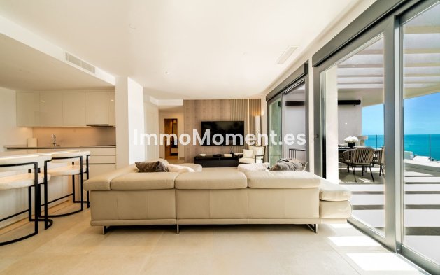 Resale - Apartment - Fuengirola - Carvajal