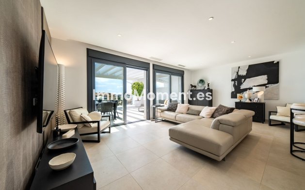Resale - Apartment - Fuengirola - Carvajal