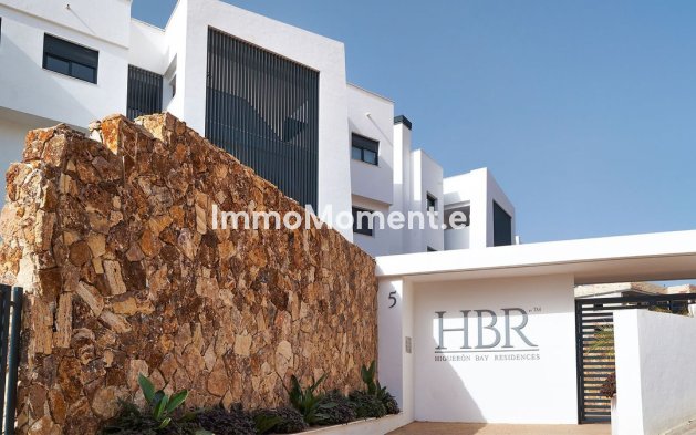 Resale - Apartment - Fuengirola - Carvajal