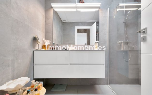 Resale - Apartment - Benalmadena - Benalmadena Centro
