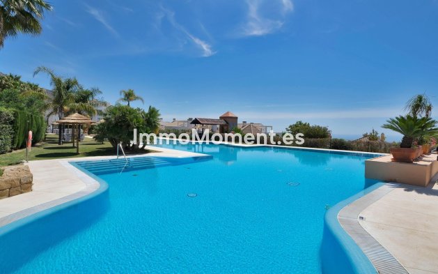 Resale - Apartment - Benalmadena - Benalmadena Centro